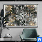 Poster Zebra Eleganz In Streifen Querformat Produktvorschau mit dem Bild Zebra - Eleganz in Streifen im Format Querformat.