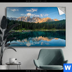 Spannbild Bergsee Im Wald Querformat Produktvorschau mit dem Bild Bergsee im Wald im Format Querformat.