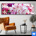 Spannbild Bluehende Pfingstrosen Panorama Produktvorschau mit dem Bild Blühende Pfingstrosen im Format Panorama.