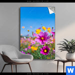 Spannbild Blumenwiese Unter Blauem Himmel Hochformat Produktvorschau mit dem Bild Blumenwiese unter blauem Himmel im Format Hochformat.
