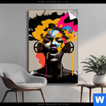 Spannbild Frau Mit Kopfhoerern Hochformat Produktvorschau mit dem Bild Frau mit Kopfhörern im Format Hochformat.