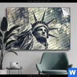 Spannbild Freiheitsstatue Im Sandsturm Querformat Produktvorschau mit dem Bild Freiheitsstatue im Sandsturm im Format Querformat.