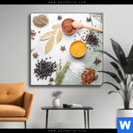 Spannbild Gewuerze Auf Hellem Untergrund Quadrat Produktvorschau mit dem Bild Gewürze auf hellem Untergrund im Format Quadrat.