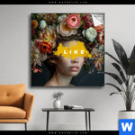 Spannbild Like Florales Portraet Quadrat Produktvorschau mit dem Bild LIKE - Florales Porträt im Format Quadrat.