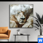 Spannbild Loewe Sanft Umhuellt Quadrat Produktvorschau mit dem Bild Löwe sanft umhüllt im Format Quadrat.