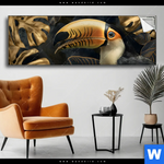 Spannbild Monstera Und Tukan Gold Panorama Produktvorschau mit dem Bild Monstera und Tukan Gold im Format Panorama.