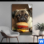 Spannbild Mops Mit Cheeseburger Hochformat Produktvorschau mit dem Bild Mops mit Cheeseburger im Format Hochformat.