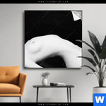 Spannbild Nacktheit In Schwarzweiss Quadrat Produktvorschau mit dem Bild Nacktheit in Schwarzweiß im Format Quadrat.