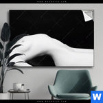 Spannbild Nacktheit In Schwarzweiss Querformat Produktvorschau mit dem Bild Nacktheit in Schwarzweiß im Format Querformat.