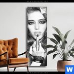 Spannbild Schoener Mittelfinger Schmal Produktvorschau mit dem Bild Schöner Mittelfinger im Format Schmal.