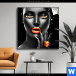 Spannbild Schoenheit In Schwarz Quadrat Produktvorschau mit dem Bild Schönheit in Schwarz im Format Quadrat.