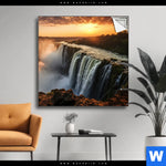Spannbild Wasserfall Bei Abendsonne Quadrat Produktvorschau mit dem Bild Wasserfall bei Abendsonne im Format Quadrat.