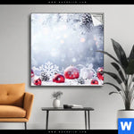 Spannbild Weihnachtskugeln Im Winterwunderland Quadrat Produktvorschau mit dem Bild Weihnachtskugeln im Winterwunderland im Format Quadrat.
