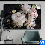 Spannbild Weisse Pfingstrosen Querformat Produktvorschau mit dem Bild Weiße Pfingstrosen im Format Querformat.