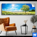 Spannbild Wiese Mit Bluehendem Baum Panorama Produktvorschau mit dem Bild Wiese mit blühendem Baum im Format Panorama.