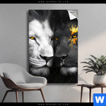 Spannbild Zwei Loewen Schwarz Weiss Hochformat Produktvorschau mit dem Bild Zwei Löwen Schwarz & Weiß im Format Hochformat.