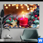 Wechselmotiv Adventskerze Mit Weihnachtsschmuck Querformat Produktvorschau mit dem Bild Adventskerze mit Weihnachtsschmuck im Format Querformat.