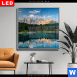 Wechselmotiv Dia Bergsee Im Wald Quadrat Produktvorschau mit dem Bild Bergsee im Wald im Format Quadrat.