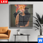 Wechselmotiv Dia Blumenportrait Einer Frau Quadrat Produktvorschau mit dem Bild Blumenportrait einer Frau im Format Quadrat.