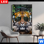 Wechselmotiv Dia Cooler Tiger Hochformat Produktvorschau mit dem Bild Cooler Tiger im Format Hochformat.