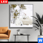 Wechselmotiv Dia Eisbaerenfamilie In Winterlicher Landschaft Quadrat Produktvorschau mit dem Bild Eisbärenfamilie in winterlicher Landschaft im Format Quadrat.
