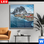 Wechselmotiv Dia Fischerdorf Mit Roten Haeusern Quadrat Produktvorschau mit dem Bild Fischerdorf mit roten Häusern im Format Quadrat.