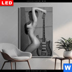 Wechselmotiv Dia Frau Gitarre Hochformat Produktvorschau mit dem Bild Frau & Gitarre im Format Hochformat.