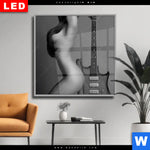 Wechselmotiv Dia Frau Gitarre Quadrat Produktvorschau mit dem Bild Frau & Gitarre im Format Quadrat.