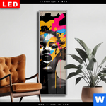 Wechselmotiv Dia Frau Mit Kopfhoerern Schmal Produktvorschau mit dem Bild Frau mit Kopfhörern im Format Schmal.