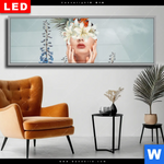 Wechselmotiv Dia Frauenportrait Mit Blumen Panorama Produktvorschau mit dem Bild Frauenportrait mit Blumen im Format Panorama.