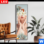 Wechselmotiv Dia Frauenportrait Mit Blumen Schmal Produktvorschau mit dem Bild Frauenportrait mit Blumen im Format Schmal.