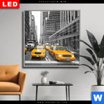 Wechselmotiv Dia Gelbe Taxis New York Quadrat Produktvorschau mit dem Bild Gelbe Taxis New York im Format Quadrat.