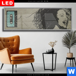 Wechselmotiv Dia Kassette Saengerin Panorama Produktvorschau mit dem Bild Kassette & Sängerin im Format Panorama.