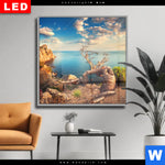 Wechselmotiv Dia Kuestenlandschaft Mit Altem Baum Quadrat Produktvorschau mit dem Bild Küstenlandschaft mit altem Baum im Format Quadrat.