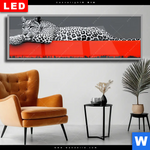 Wechselmotiv Dia Leopard Eleganz Trifft Abstraktion Panorama Produktvorschau mit dem Bild Leopard - Eleganz trifft Abstraktion im Format Panorama.