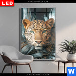 Wechselmotiv Dia Leopard Zwischen Blaettern Hochformat Produktvorschau mit dem Bild Leopard zwischen Blättern im Format Hochformat.