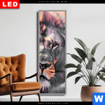 Wechselmotiv Dia Loewe Im Farbensturm Schmal Produktvorschau mit dem Bild Löwe im Farbensturm im Format Schmal.