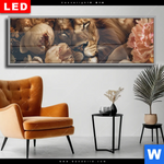 Wechselmotiv Dia Loewe Schlaeft In Blueten Panorama Produktvorschau mit dem Bild Löwe schläft in Blüten im Format Panorama.