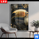 Wechselmotiv Dia Monstera Und Tukan Gold Hochformat Produktvorschau mit dem Bild Monstera und Tukan Gold im Format Hochformat.