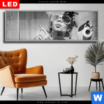 Wechselmotiv Dia Partygirl Panorama Produktvorschau mit dem Bild Partygirl im Format Panorama.