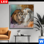 Wechselmotiv Dia Sanfte Loewenmomente In Buntem Nebel Quadrat Produktvorschau mit dem Bild Sanfte Löwenmomente in buntem Nebel im Format Quadrat.