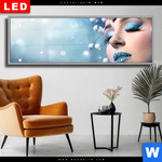 Wechselmotiv Dia Schoenheit In Blau Weiss Panorama Produktvorschau mit dem Bild Schönheit in Blau & Weiss im Format Panorama.