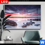 Wechselmotiv Dia Sonnenaufgang Am Strand Mit Felsen Querformat Produktvorschau mit dem Bild Sonnenaufgang am Strand mit Felsen im Format Querformat.