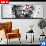 Wechselmotiv Dia Statue Mit Blume Grunge Stil Panorama Produktvorschau mit dem Bild Statue mit Blume - Grunge-Stil im Format Panorama.