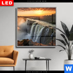 Wechselmotiv Dia Wasserfall Bei Abendsonne Quadrat Produktvorschau mit dem Bild Wasserfall bei Abendsonne im Format Quadrat.