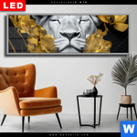 Wechselmotiv Dia Weisse Loewin Mit Goldblueten Panorama Produktvorschau mit dem Bild Weiße Löwin mit Goldblüten im Format Panorama.