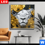 Wechselmotiv Dia Weisse Loewin Mit Goldblueten Quadrat Produktvorschau mit dem Bild Weiße Löwin mit Goldblüten im Format Quadrat.