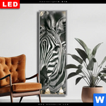 Wechselmotiv Dia Zebra Eleganz In Streifen Schmal Produktvorschau mit dem Bild Zebra - Eleganz in Streifen im Format Schmal.