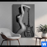 Wechselmotiv Frau Gitarre Hochformat Produktvorschau mit dem Bild Frau & Gitarre im Format Hochformat.