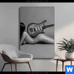 Wechselmotiv Frau Gitarre No 2 Hochformat Produktvorschau mit dem Bild Frau & Gitarre No.2 im Format Hochformat.